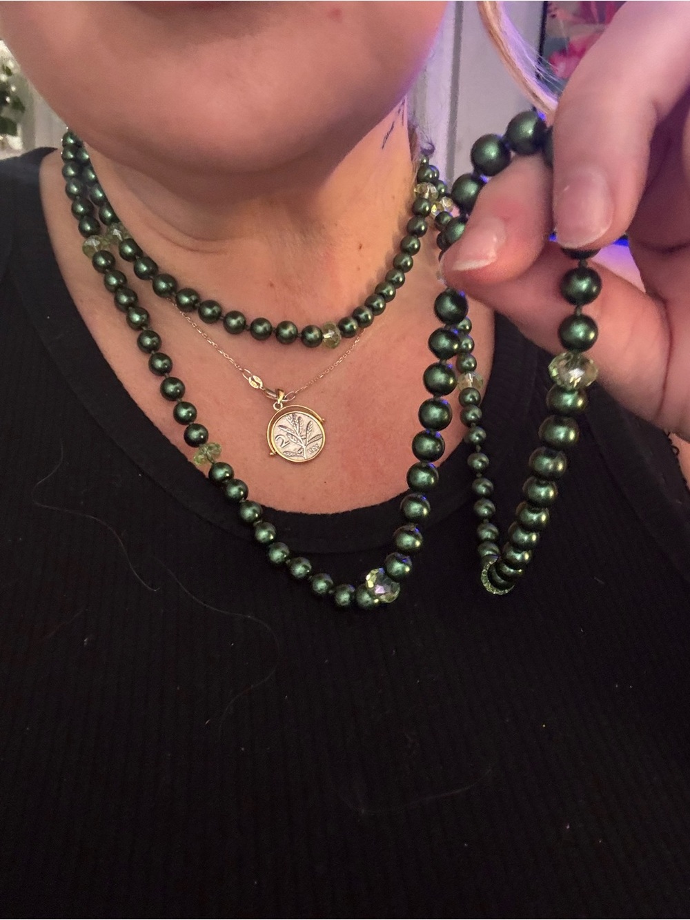 Green Rea Pearl Strand Necklace - Elegant Women's Jewelry